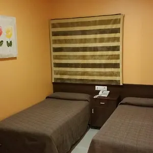 León La Palma Del Condado